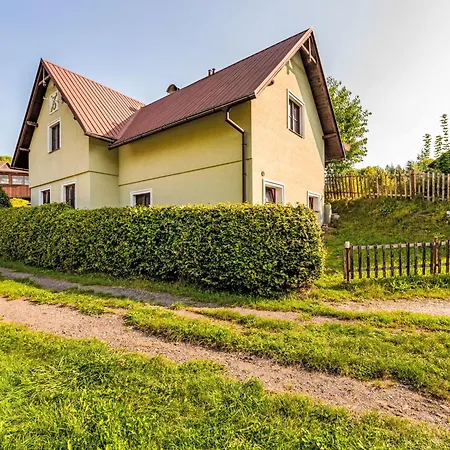 Nyaraló Loukov U Semil By Interhome *